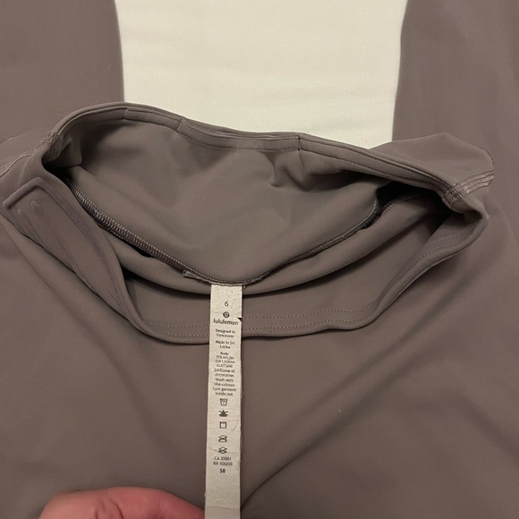 NWOT Lululemon Get in Line Super High-Rise Tight 28" - Picture 12 of 12